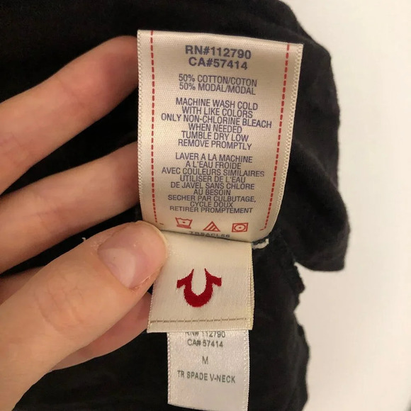 True Religion V Neck Y2K Short Sleeve Tee T-Shirt Size  M Black Logo Script - Picture 9 of 11